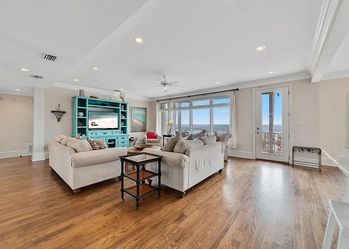 Shoreline Breeze Holiday home *