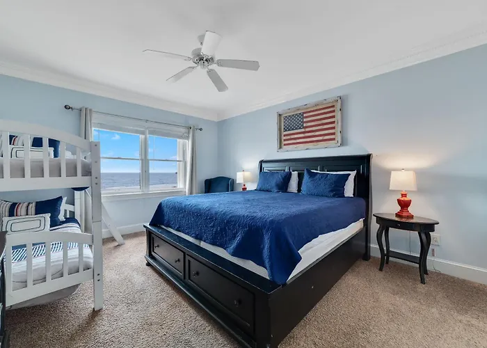 Shoreline Breeze Holiday home